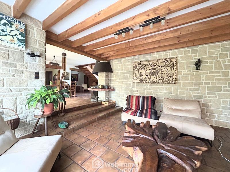 Maison - 157 m² - 5 pièces