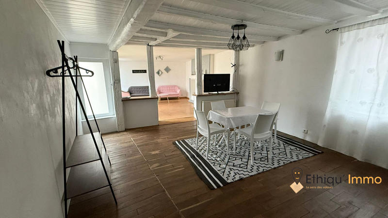 Maison - 102 m² - 4 pièces