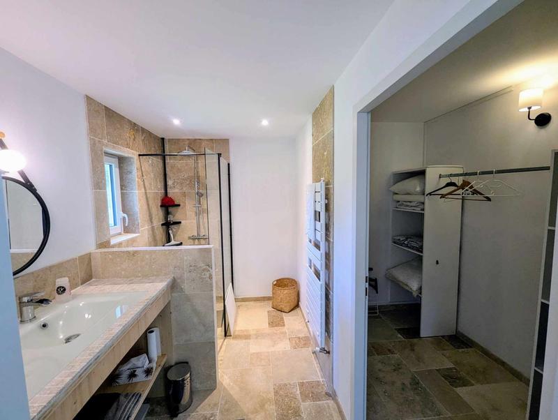 Maison - 290 m² - 10 pièces