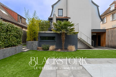 Villa - 243 m² - 7 pièces