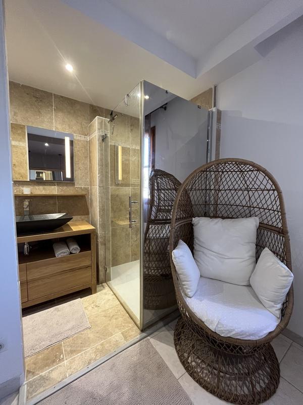 Villa - 165 m² - 6 pièces