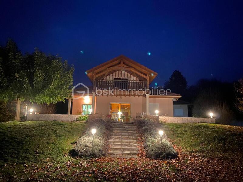 Maison - 152 m² - 5 pièces