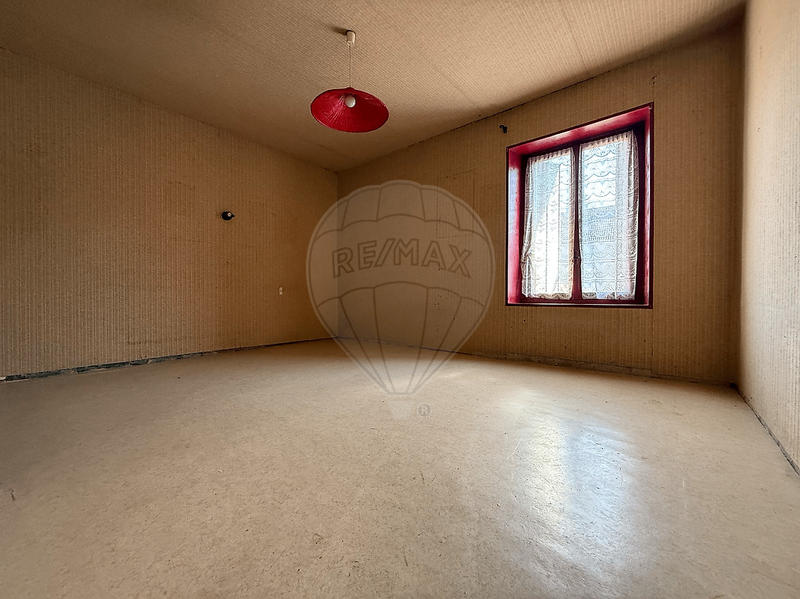 Maison - 278 m² - 9 pièces