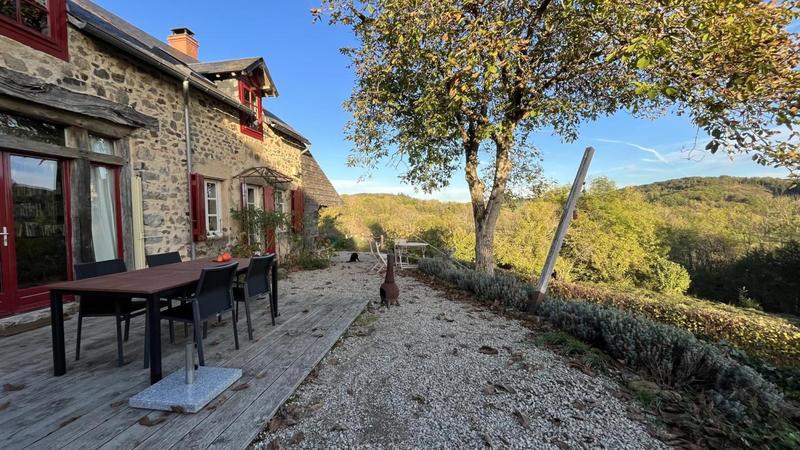 Fermette - 200 m² - 5 pièces