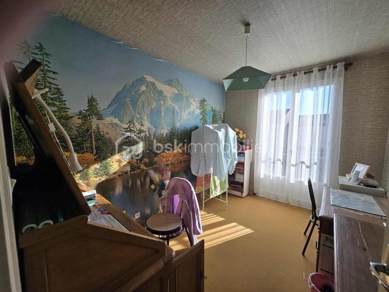 Maison - 99 m² - 5 pièces