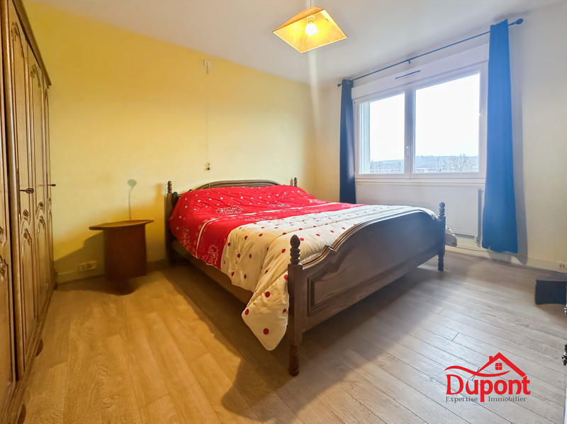 Maison - 180 m² - 7 pièces