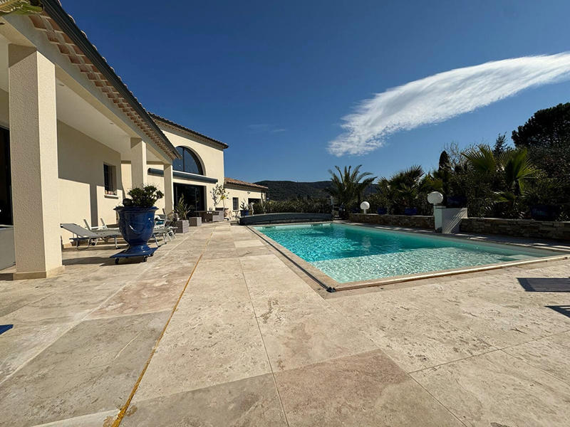 Maison - 140 m² - 6 pièces