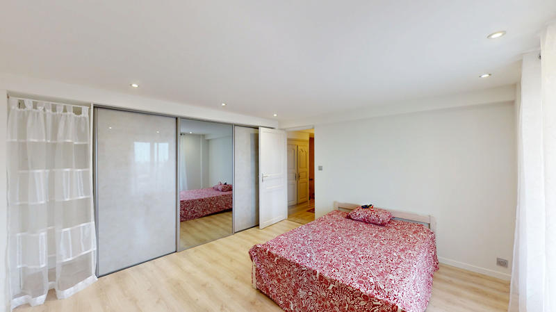 Maison - 159 m² - 6 pièces