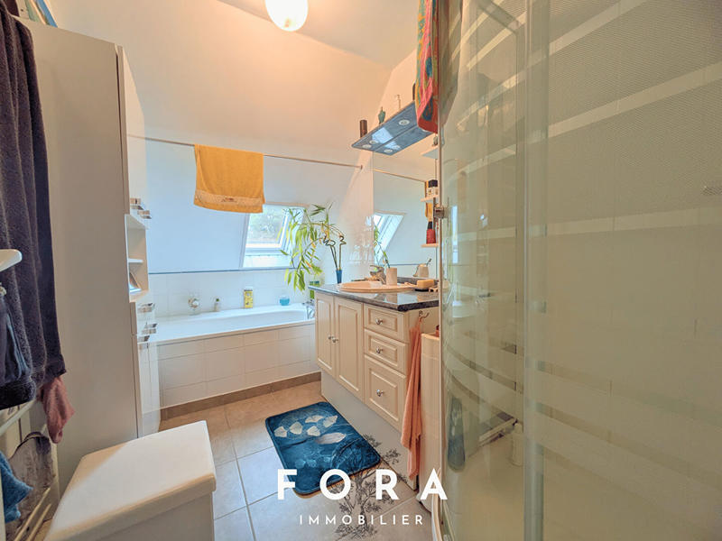 Maison - 94 m² - 4 pièces