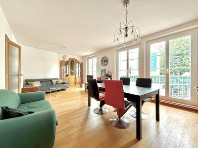 Appartement - 79 m² - 3 pièces