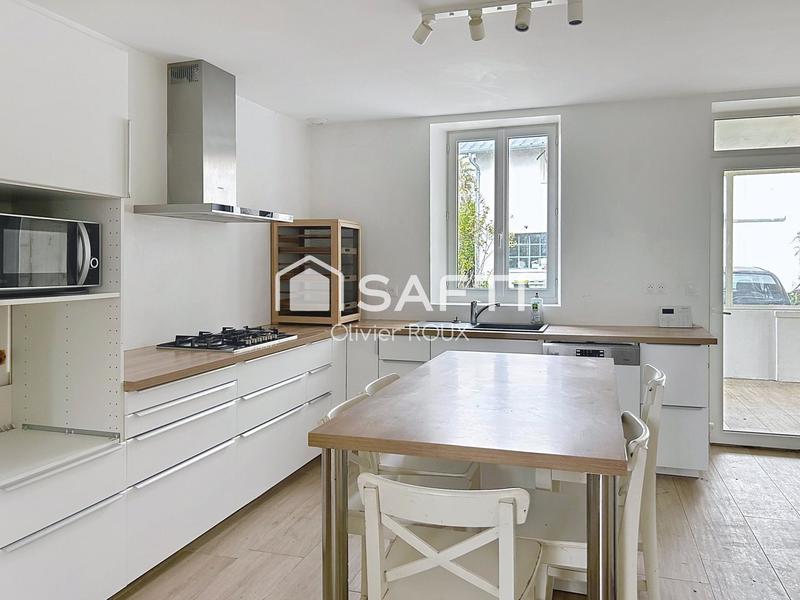 Maison - 105 m² - 6 pièces
