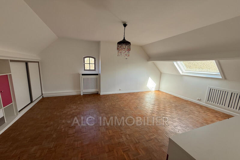 Maison - 167 m² - 4 pièces