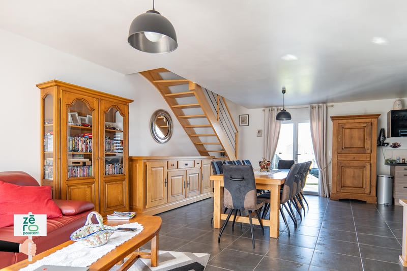 Maison - 96 m² - 5 pièces