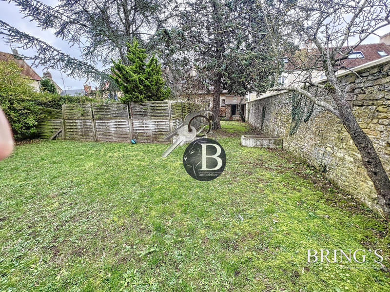 Maison - 140 m² - 10 pièces