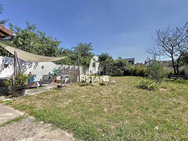 Maison - 156 m² - 8 pièces