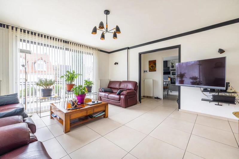 Maison - 190 m² - 7 pièces