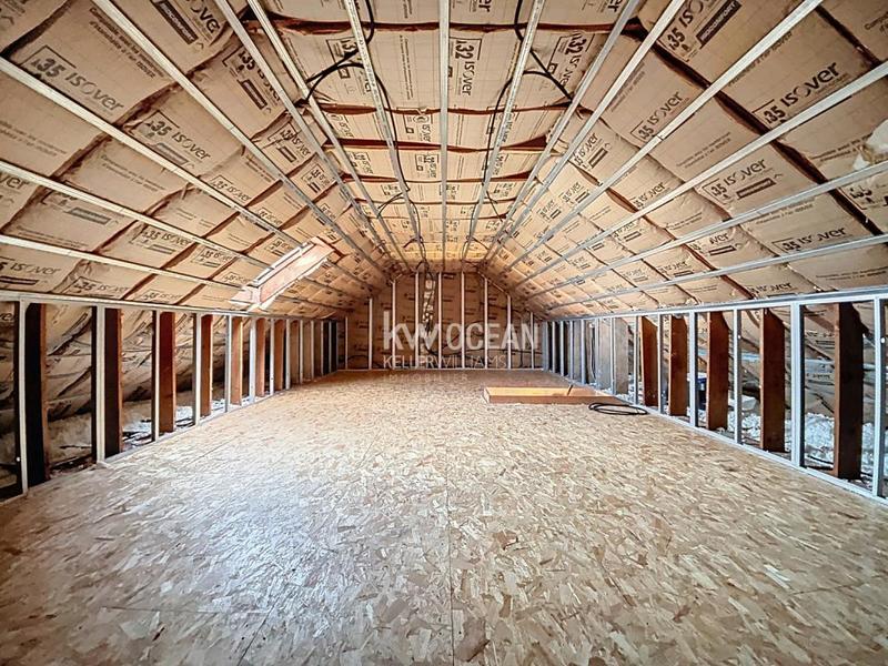 Maison - 93 m² - 4 pièces