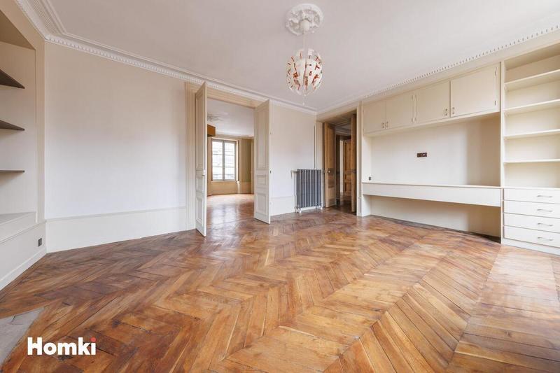 Appartement - 128 m² - 4 pièces