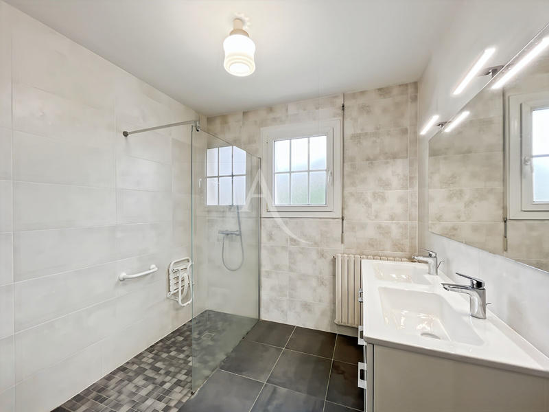 Maison - 135 m² - 5 pièces