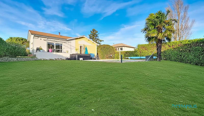 Maison - 137 m² - 6 pièces