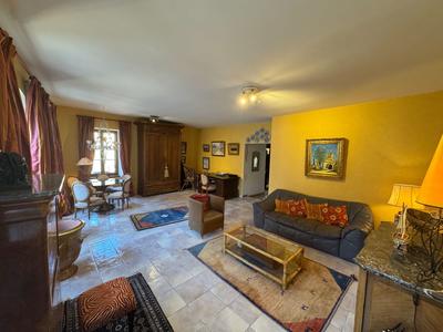 Appartement - 107 m² - 5 pièces