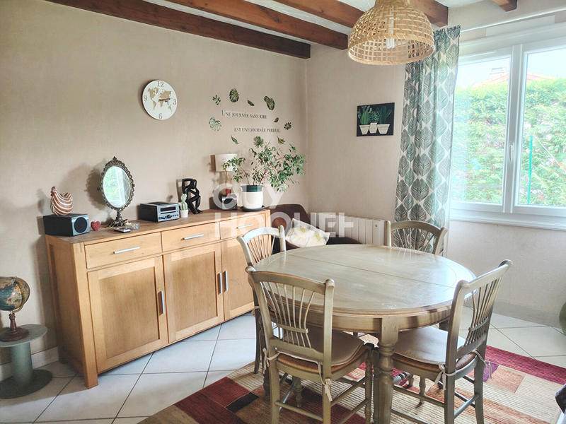 Maison - 90 m² - 4 pièces