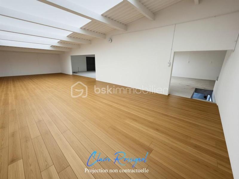 Maison - 500 m² - 6 pièces