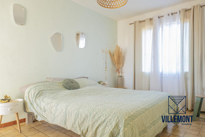 Maison - 210 m² - 9 pièces