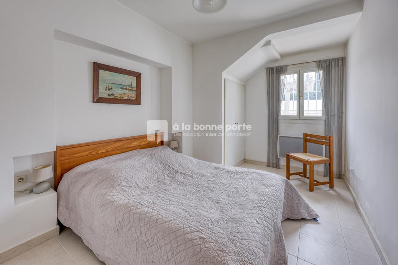 Maison - 191 m² - 8 pièces