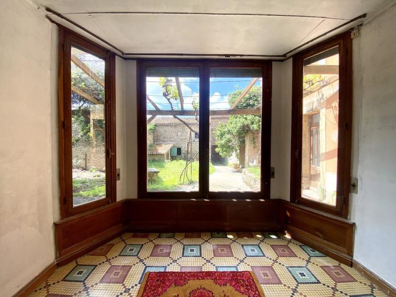 Maison - 400 m² - 20 pièces