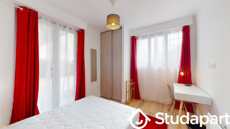 Chambre - 10 m² - 1 pièce