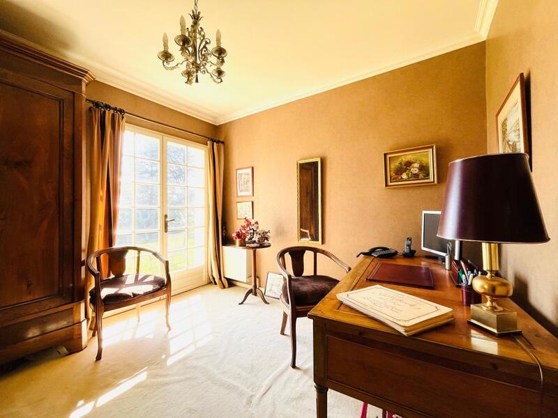 Maison - 182 m² - 6 pièces