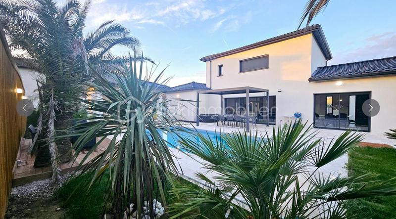 Maison - 166 m² - 5 pièces