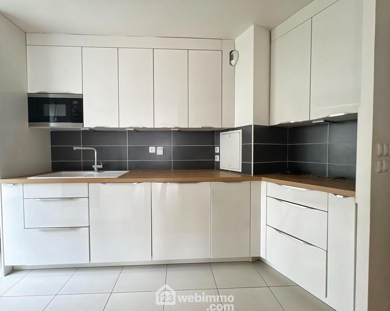 Appartement - 100 m² - 5 pièces