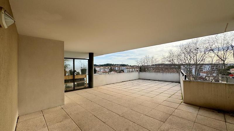 Appartement - 76 m² - 3 pièces