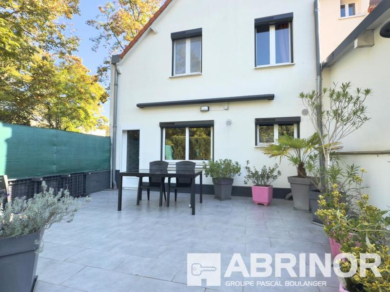 Maison - 107 m² - 5 pièces