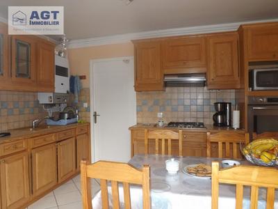 Maison - 98 m² - 5 pièces