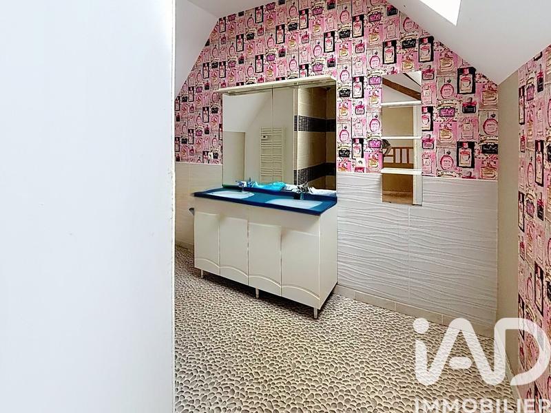 Maison - 172 m² - 9 pièces