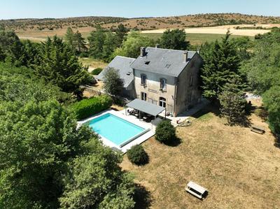 Villa - 410 m² - 13 pièces