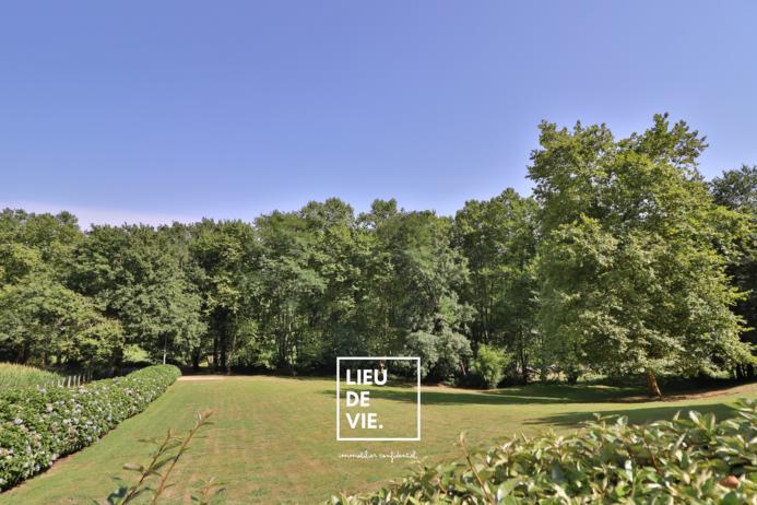 Maison ancienne - 212 m² - 8 pièces