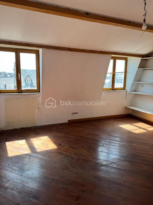 Maison de maîtres - 218 m² - 9 pièces