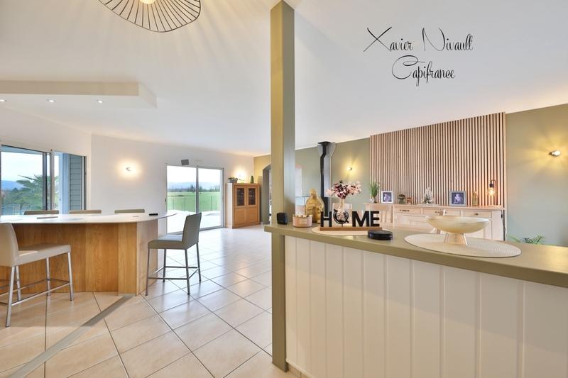 Maison - 185 m² - 6 pièces