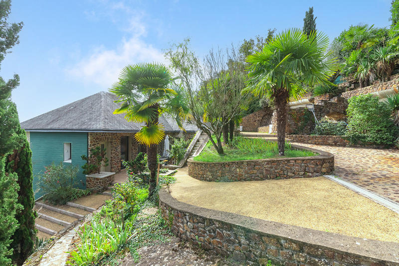 Maison - 178 m² - 6 pièces