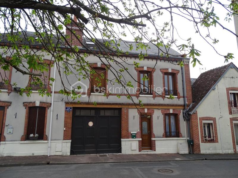 Appartement - 97 m² - 6 pièces