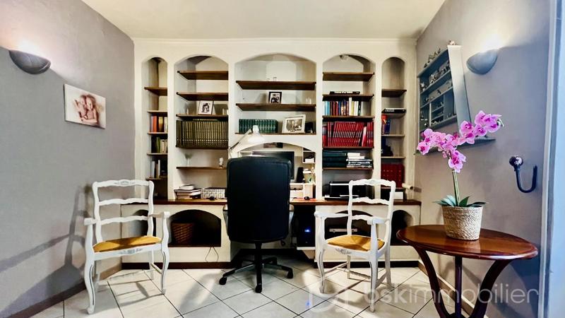 Maison en pierre - 185 m² - 9 pièces