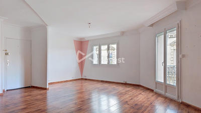 Appartement - 93 m² - 4 pièces