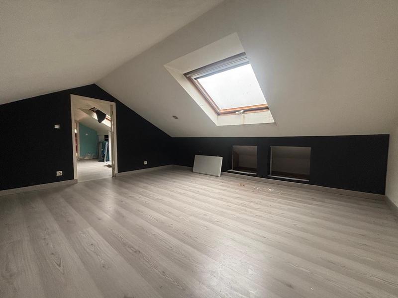 Maison - 97 m² - 6 pièces
