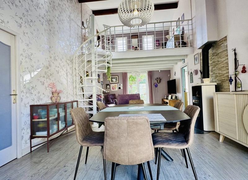 Maison traditionnelle - 113 m² - 5 pièces