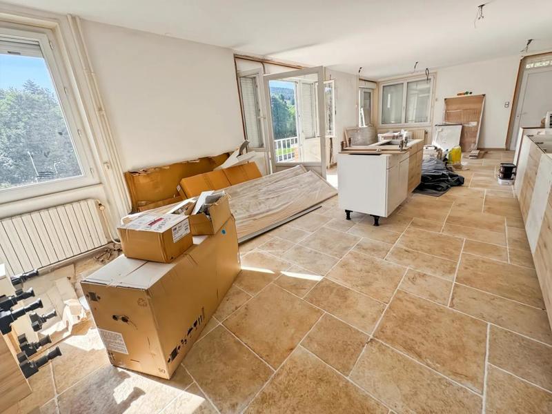 Maison - 182 m² - 8 pièces