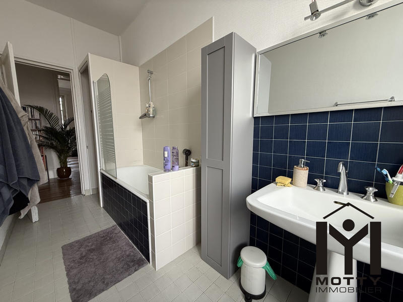 Appartement - 133 m² - 4 pièces